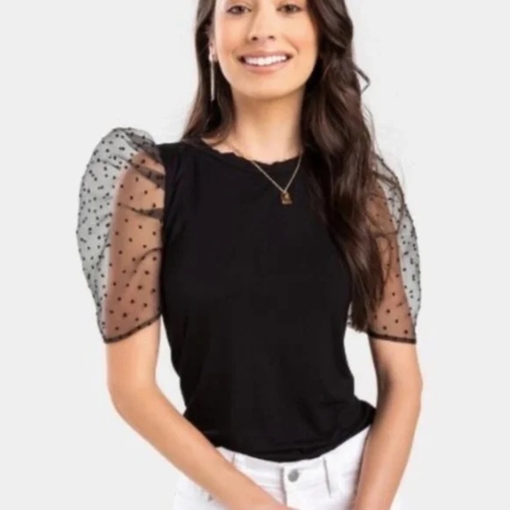 Francesca’s Jun & Ivy Jocelyn Sleeve Puff Black Blouse Small